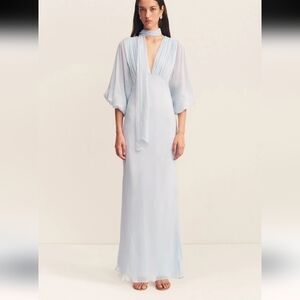 Shonajoy amina plunge balloon sleeve maxi dress - sky open to offers